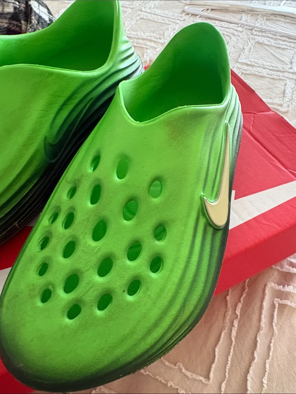 Nike Kids Green Gradient Slip-On Clog with Silver Swoosh